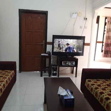 Mawar Bed And Breakfast Bajawa Bagian luar foto